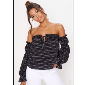 🌸2/25 -PrettyLittleThing Polka Dot Blouse - Black